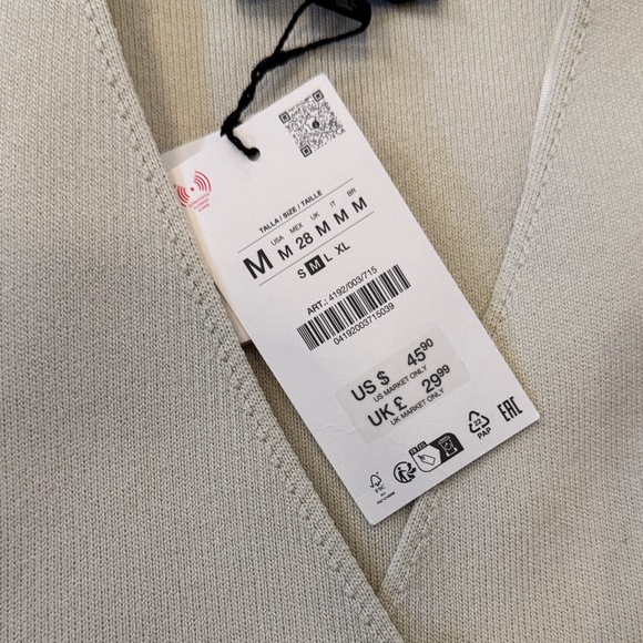 Zara Knit Vest - Picture 2 of 4